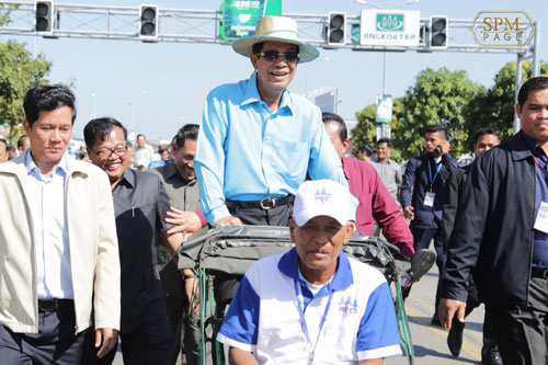 ​សម្តេច​តេជោ​ហ៊ុន​សែន​បាន​ប្រកាស ចាប់ផ្តើម​មូលនិធិ​ត្រី​ចក្រ​យាន្ត​(​ស៊ីក្លូ​)