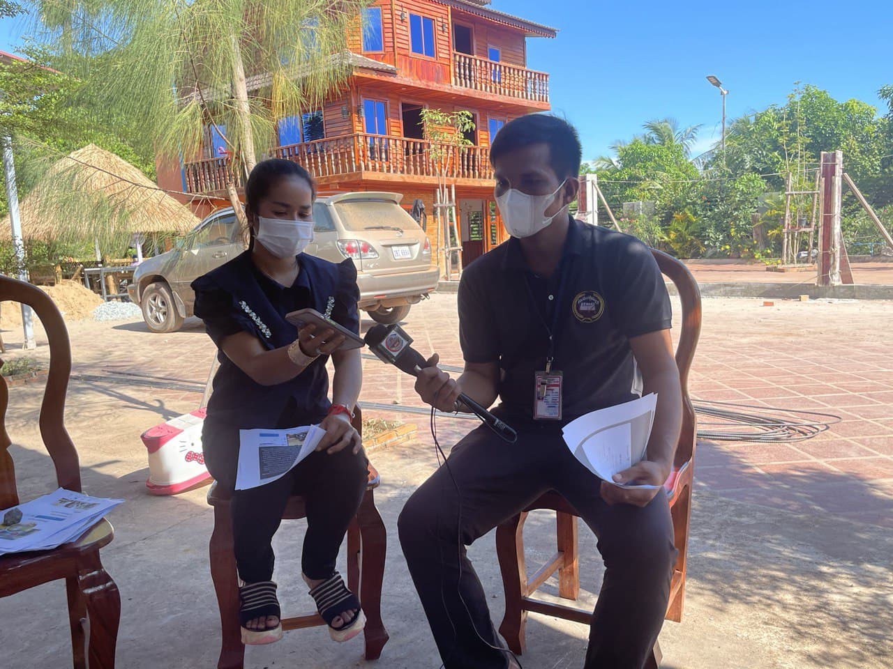 អ្នកស្រី​ ​ឆា​រ៉ា​ ​នឹ​ង​ឲ្យ​មេ​ធា​វី​ រៀ​ប​ចំ​ឯ​ក​សារ​ ប្ដឺ​ងអ្ន​ក​ស្រី​មេ​ធា​វី​ម្នា​ក់ ​ក្នុ​ង​ខេ​ត្តកំ​ពត ​ទៅ​គណះ​មេ​ធា​​វី ​រួ​ម​នឹ​ង​​​ស្រី្តម្នា​ក់ នៅ​អា​មេ​រិ​ច  ​និងប​ក្យពួក ​ទៅតុ​លា​កា​រ​
